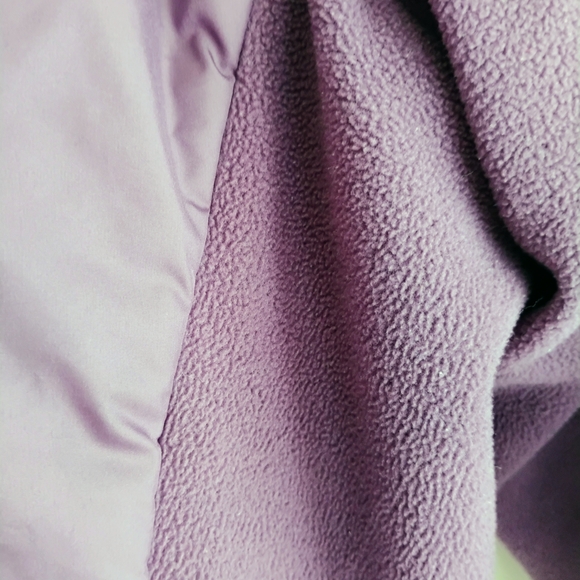 Helly Hansen Women Purple Terry Cloth Jacket Coat Primaloft Vikings Golf MED - Picture 3 of 11